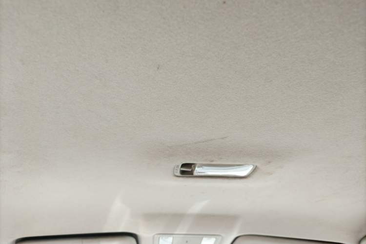 Used Nissan Tiida 2011 1.6L CVT Comfort Model Headliner
