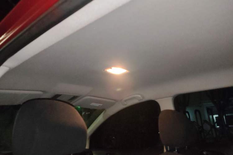 Used Nissan Tiida 2011 1.6L CVT Comfort Model Headliner