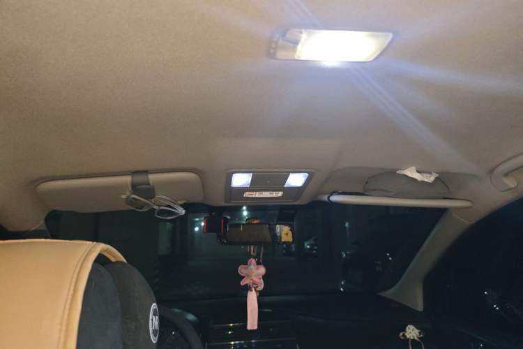 Used Nissan Tiida 2011 1.6L CVT Comfort Model Headliner