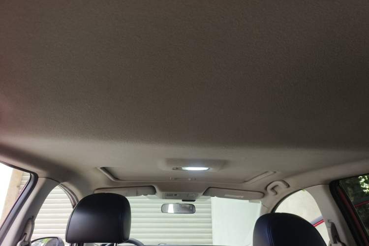 Used Nissan Tiida 2011 1.6L CVT Smart Version Headliner
