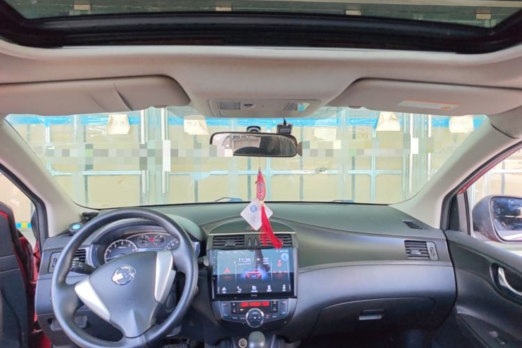 Used Nissan Tiida 2011 1.6L CVT Smart Version Headliner
