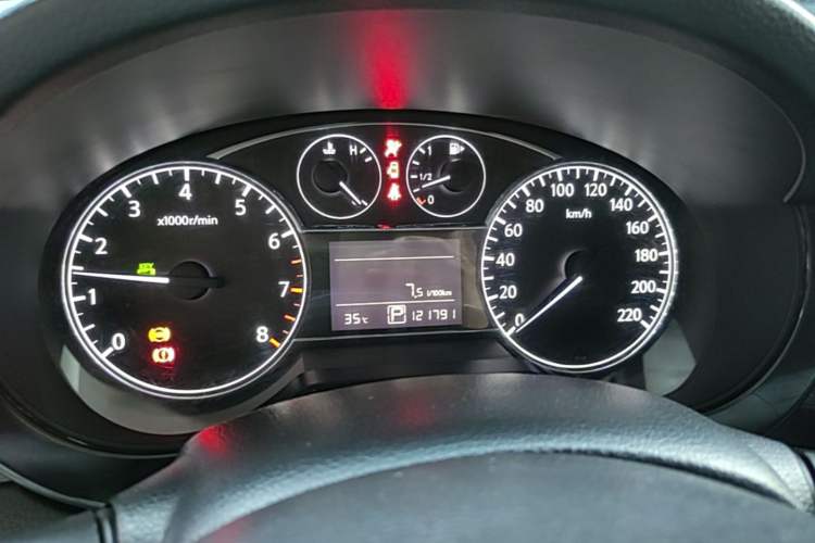 Used Nissan Tiida 2011 1.6L CVT Smart Version Instrument Cluster