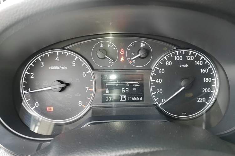Used Nissan Tiida 2011 1.6L CVT Smart Version Instrument Cluster