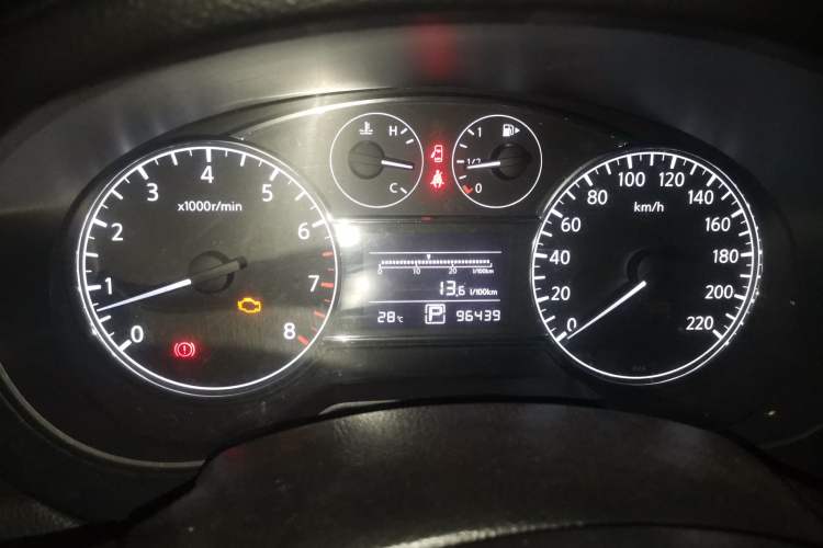 Used Nissan Tiida 2011 1.6L CVT Comfort Model Instrument Cluster