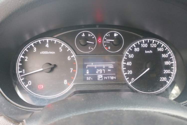 Used Nissan Tiida 2011 1.6L CVT Smart Version Instrument Cluster
