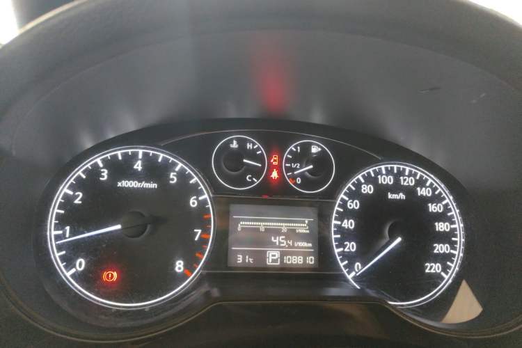 Used Nissan Tiida 2011 1.6L CVT Smart Version Instrument Cluster
