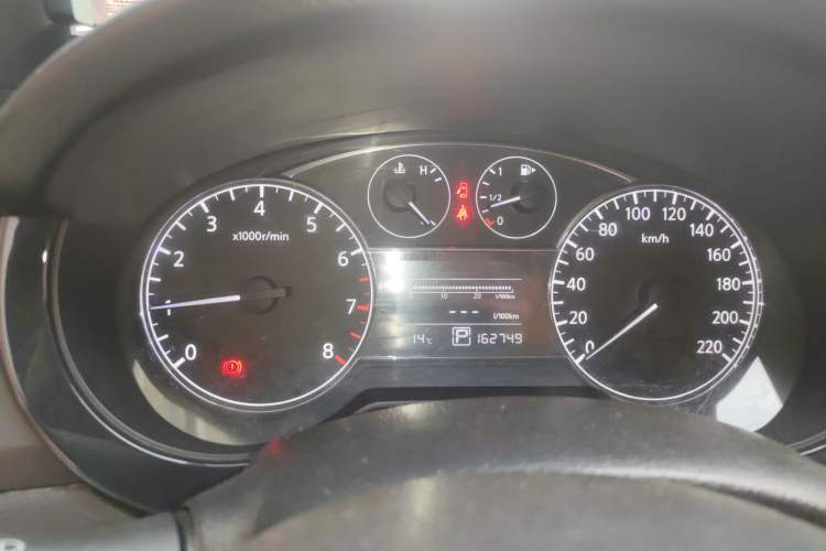 Used Nissan Tiida 2011 1.6L CVT Smart Version Instrument Cluster