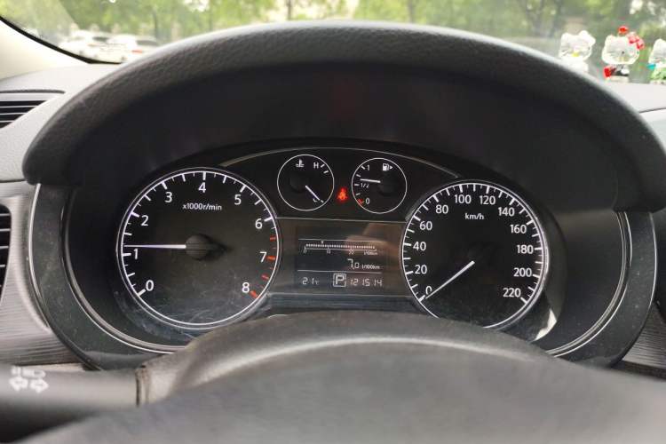 Used Nissan Tiida 2011 1.6L CVT Comfort Model Instrument Cluster