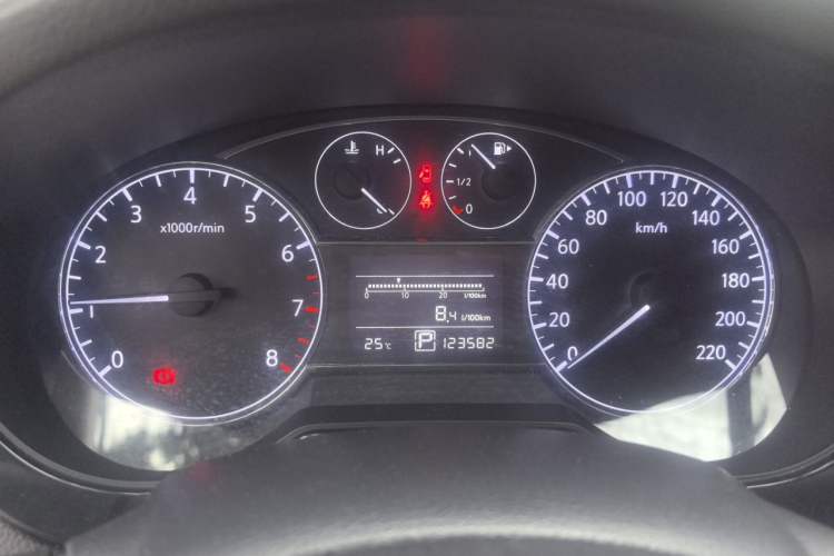 Used Nissan Tiida 2011 1.6L CVT Smart Version Instrument Cluster