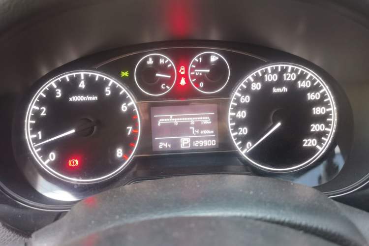 Used Nissan Tiida 2011 1.6L CVT Comfort Model Instrument Cluster