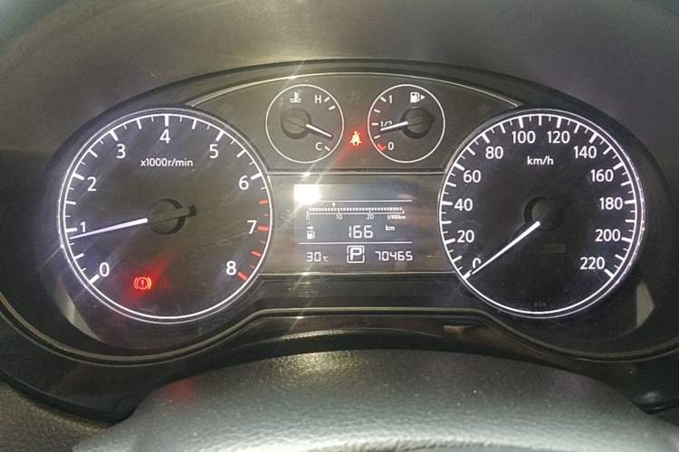 Used Nissan Tiida 2011 1.6L CVT Smart Version Instrument Cluster