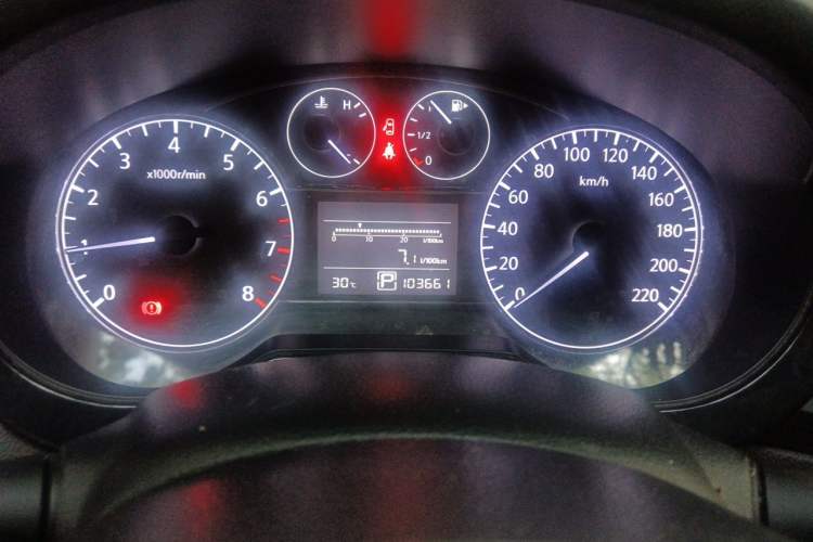 Used Nissan Tiida 2011 1.6L CVT Smart Version Instrument Cluster