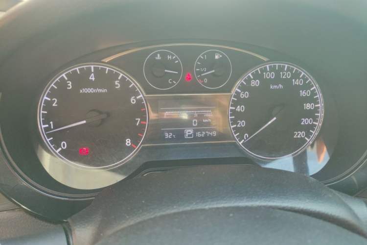 Used Nissan Tiida 2011 1.6L CVT Smart Version Instrument Cluster