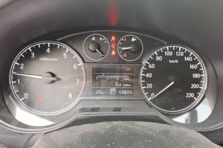 Used Nissan Tiida 2011 1.6L CVT Comfort Model Instrument Cluster