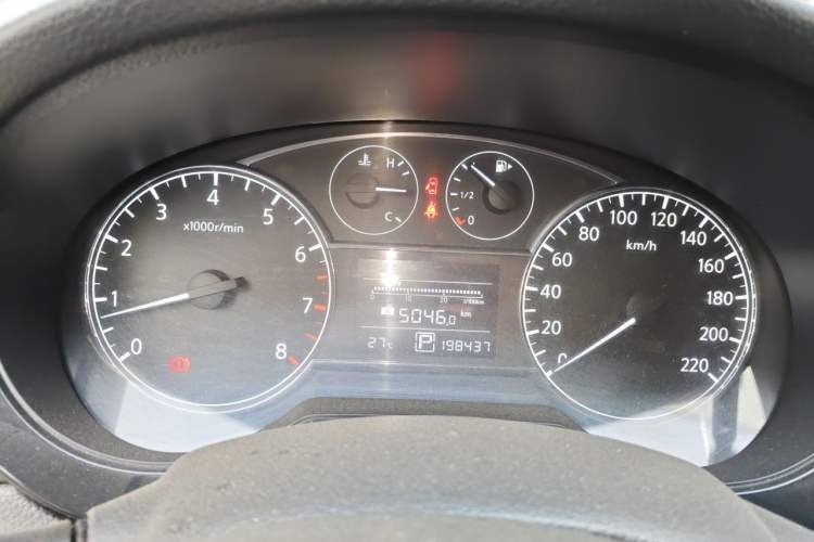 Used Nissan Tiida 2011 1.6L CVT Luxury Edition Instrument Cluster