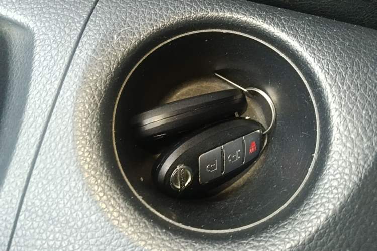 Used Nissan Tiida 2011 1.6L CVT Smart Version Interior 1