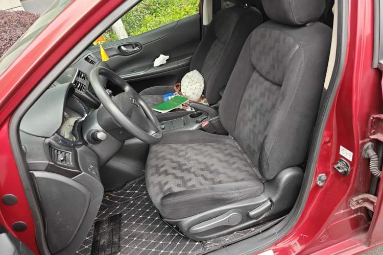 Used Nissan Tiida 2011 1.6L CVT Comfort Model Left Front Seat