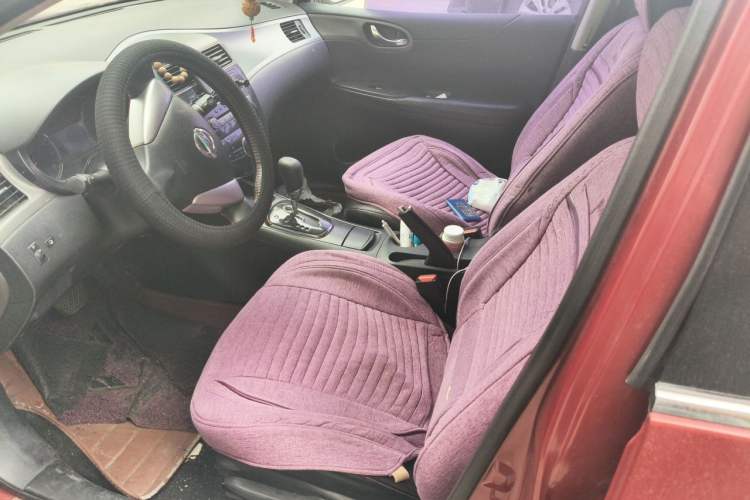 Used Nissan Tiida 2011 1.6T M-CVT Dynamic Edition Left Front Seat