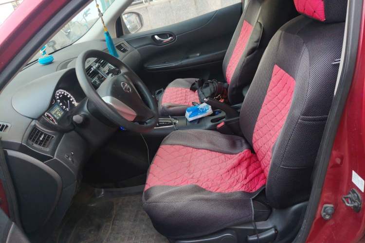 Used Nissan Tiida 2011 1.6L CVT Smart Version Left Front Seat