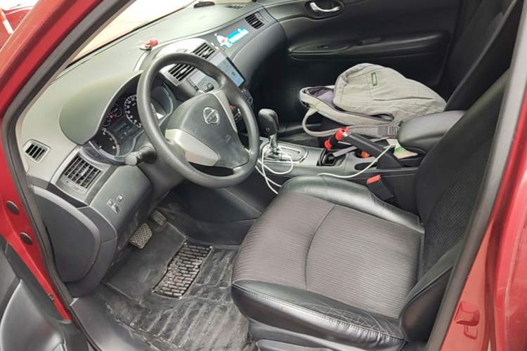 Used Nissan Tiida 2011 1.6L CVT Smart Version Left Front Seat