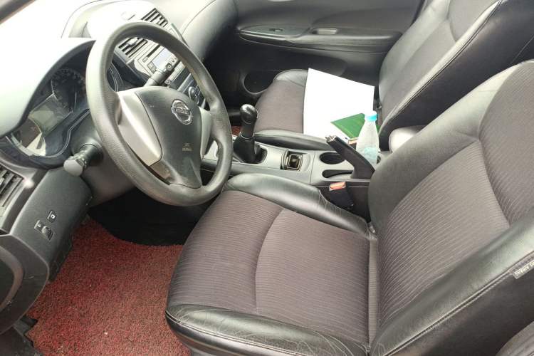 Used Nissan Tiida 2011 1.6L Manual Smart Version Left Front Seat