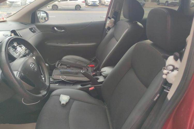 Used Nissan Tiida 2011 1.6L CVT Smart Version Left Front Seat