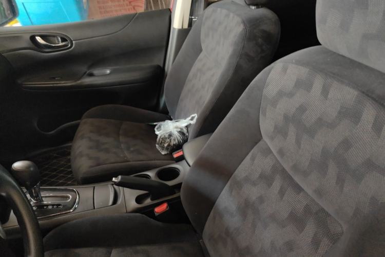 Used Nissan Tiida 2011 1.6L CVT Smart Version Left Front Seat