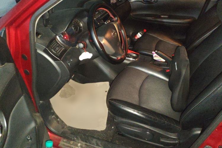 Used Nissan Tiida 2011 1.6L CVT Smart Version Left Front Seat