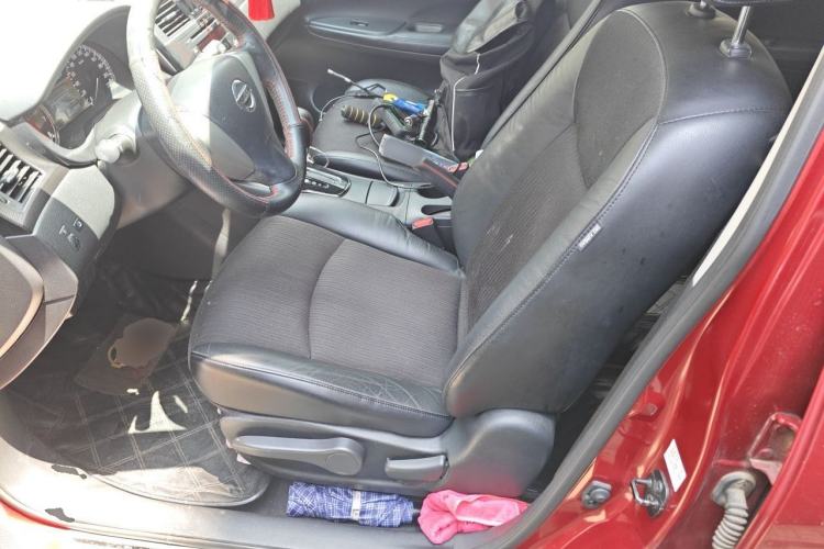 Used Nissan Tiida 2011 1.6L CVT Smart Version Left Front Seat