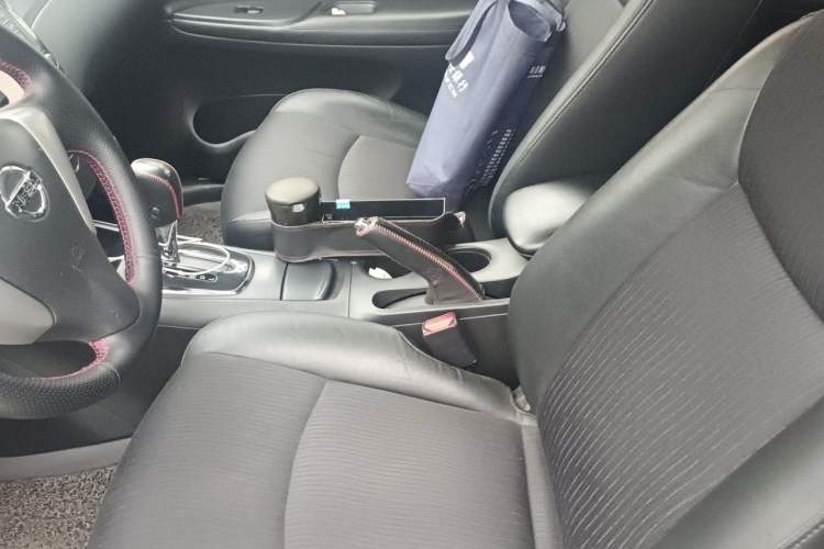 Used Nissan Tiida 2011 1.6L CVT Smart Version Left Front Seat
