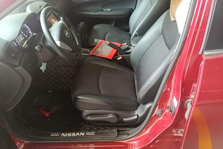 Used Nissan Tiida 2011 1.6L CVT Smart Version Left Front Seat