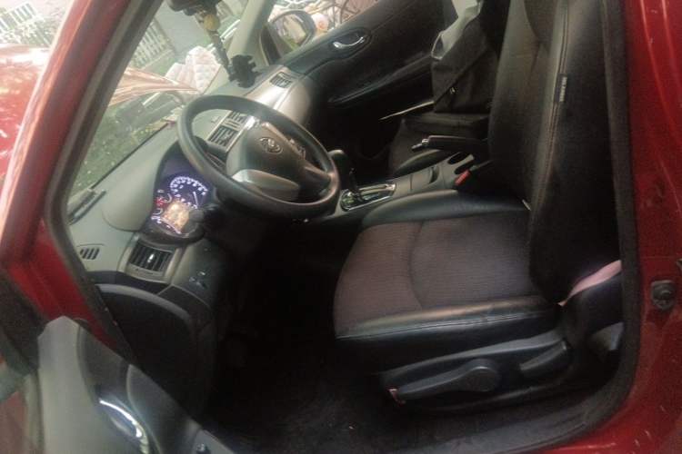 Used Nissan Tiida 2011 1.6L CVT Smart Version Left Front Seat