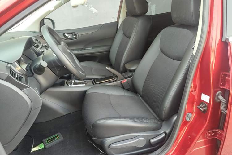 Used Nissan Tiida 2011 1.6L CVT Smart Version Left Front Seat