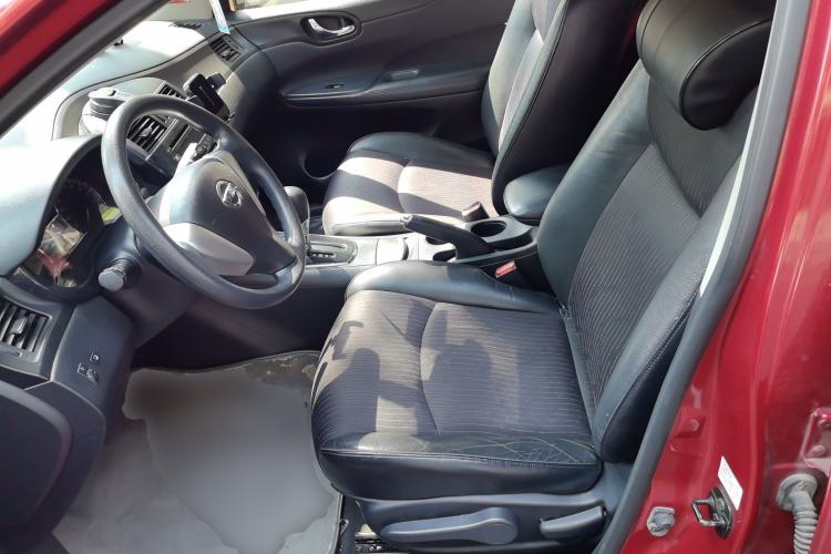 Used Nissan Tiida 2011 1.6L CVT Smart Version Left Front Seat