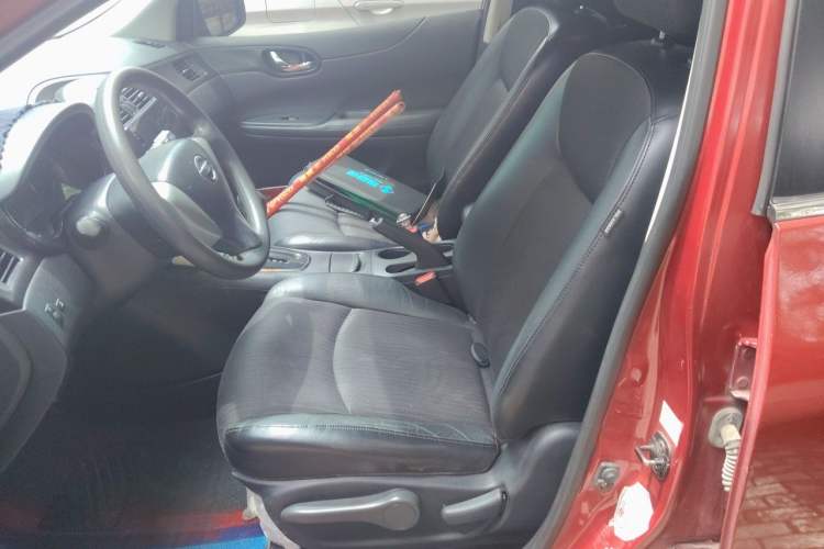 Used Nissan Tiida 2011 1.6L CVT Smart Version Left Front Seat