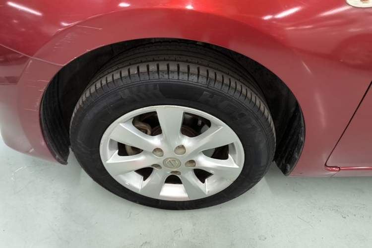 Used Nissan Tiida 2011 1.6L CVT Comfort Model Left Front Wheel Hub