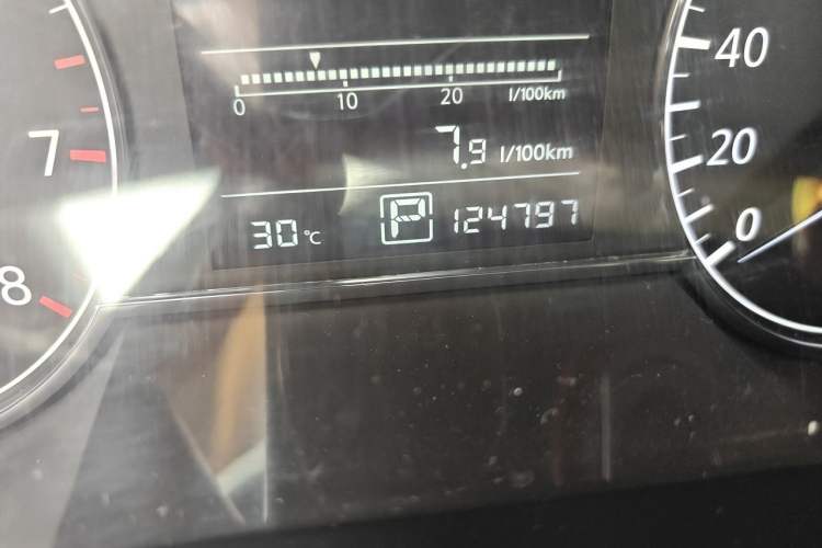 Used Nissan Tiida 2011 1.6L CVT Comfort Model Odometer Close Up