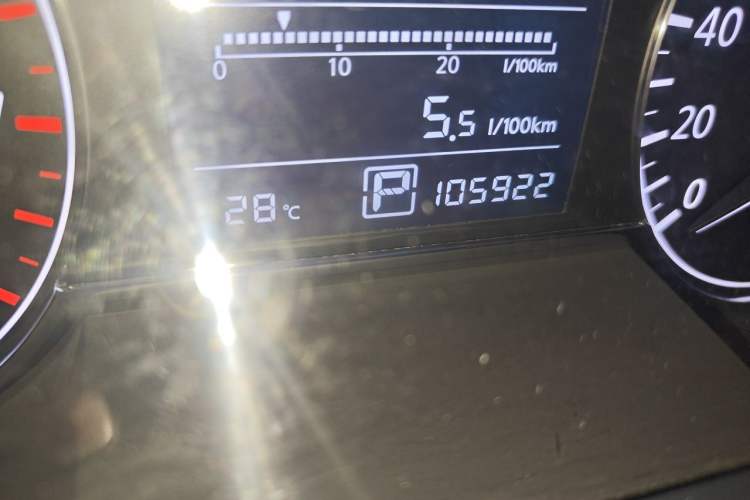 Used Nissan Tiida 2011 1.6L CVT Comfort Model Odometer Close Up