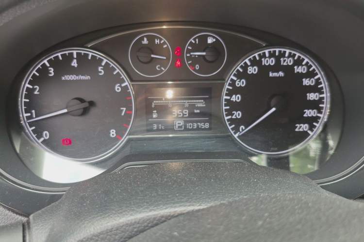 Used Nissan Tiida 2011 1.6L CVT Comfort Model Odometer Close Up