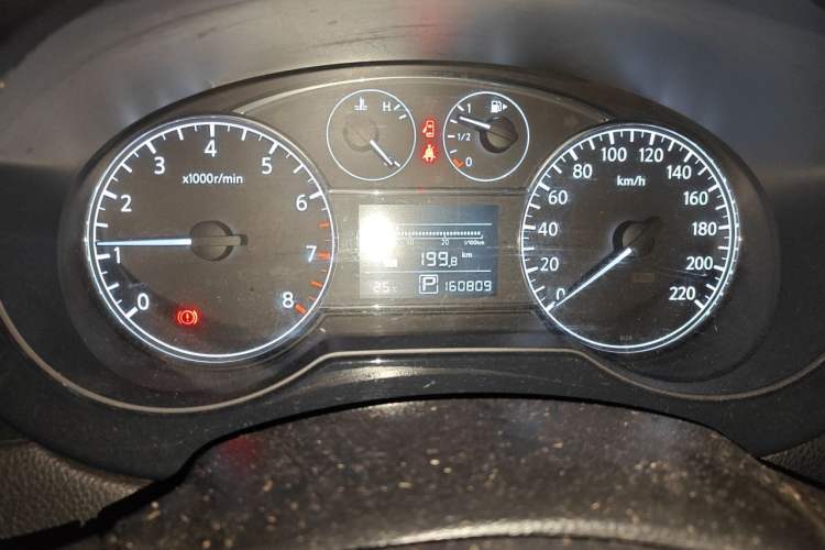 Used Nissan Tiida 2011 1.6L CVT Luxury Edition Odometer Close Up