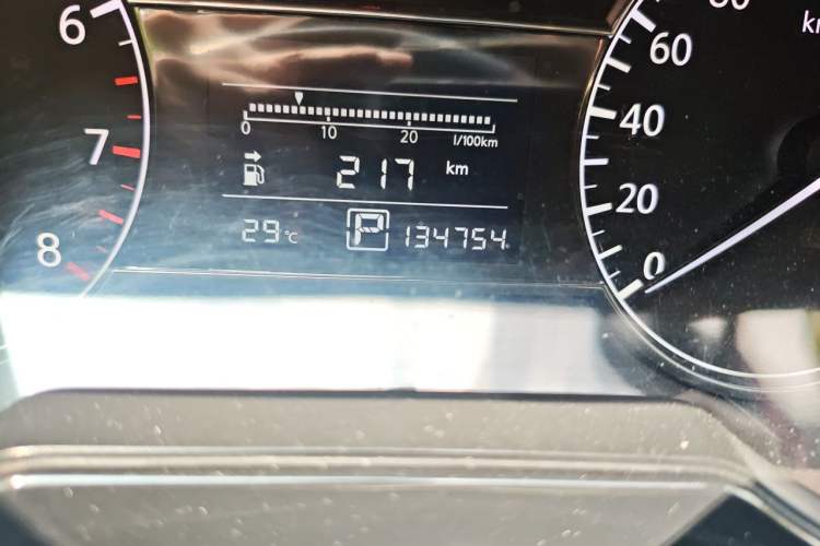 Used Nissan Tiida 2011 1.6L CVT Comfort Model Odometer Close Up
