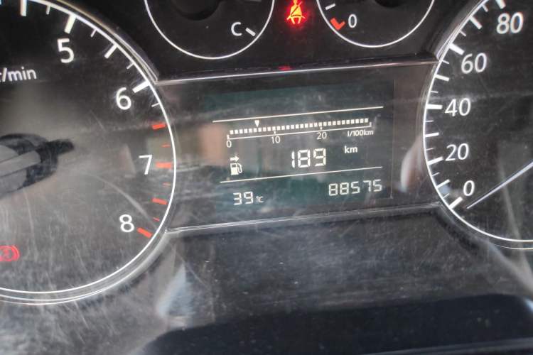 Used Nissan Tiida 2011 1.6L Manual Comfort Edition Odometer Close Up