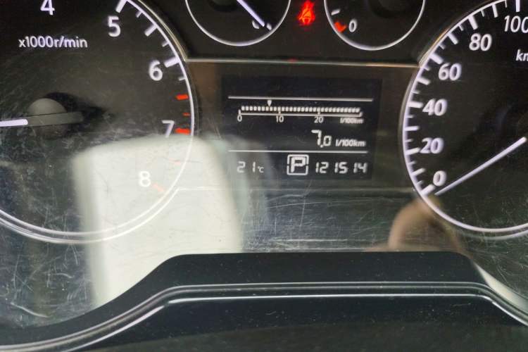 Used Nissan Tiida 2011 1.6L CVT Comfort Model Odometer Close Up