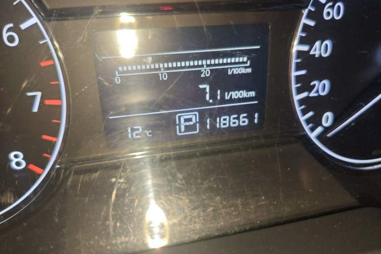 Used Nissan Tiida 2011 1.6L CVT Comfort Model Odometer Close Up