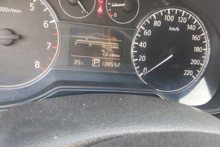Used Nissan Tiida 2011 1.6L CVT Comfort Model Odometer Close Up