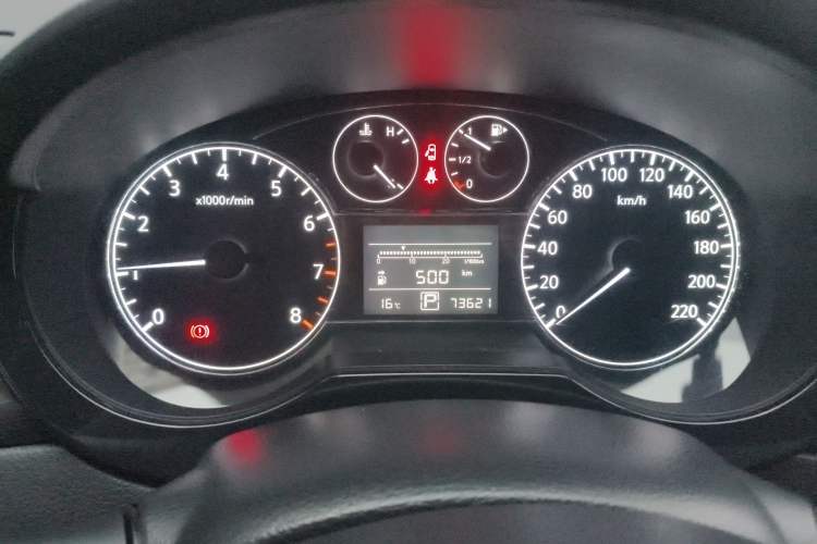 Used Nissan Tiida 2011 1.6L CVT Comfort Model Odometer Close Up