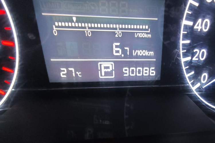 Used Nissan Tiida 2011 1.6L CVT Comfort Model Odometer Close Up