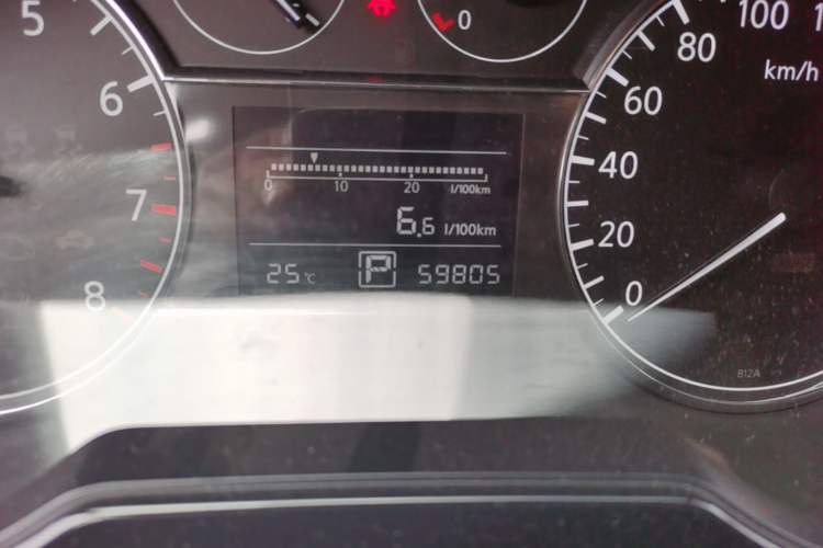 Used Nissan Tiida 2011 1.6L CVT Comfort Model Odometer Close Up