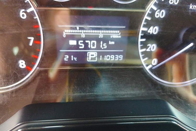 Used Nissan Tiida 2011 1.6L CVT Comfort Model Odometer Close Up