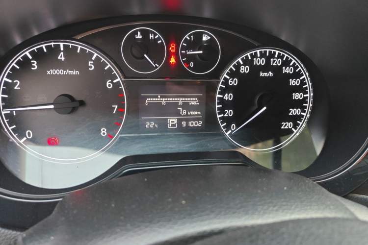 Used Nissan Tiida 2011 1.6L CVT Comfort Model Odometer Close Up